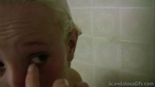 Jewel Blowjob and rubbing in Shower - txxx.com on gratiscinema.com