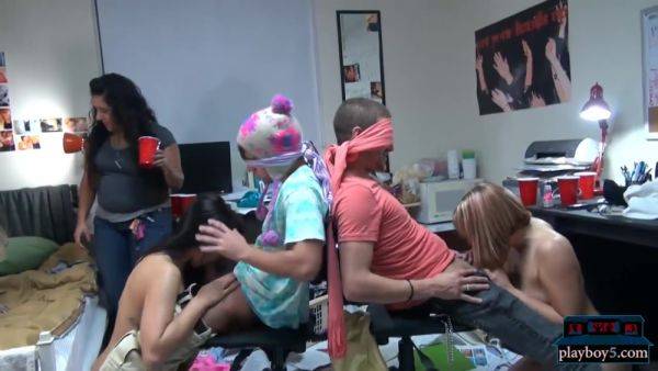 Wild Orgy Party With Horny College Teens In A Dorm Room - videomanysex.com on gratiscinema.com