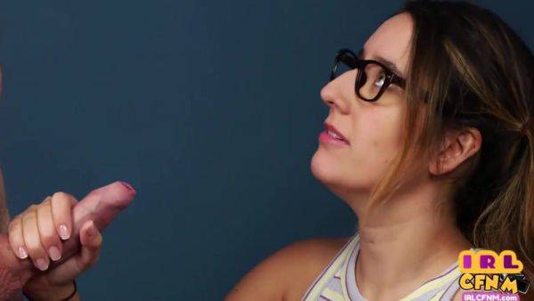 Amateur 21yo CFNM gal with glasses sucks n jerks cock 4 cum - hotmovs.com - Britain on gratiscinema.com