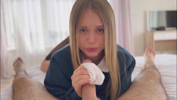 Brazen Schoolgirl Found Girlfriends Panties - hclips.com - Russia on gratiscinema.com