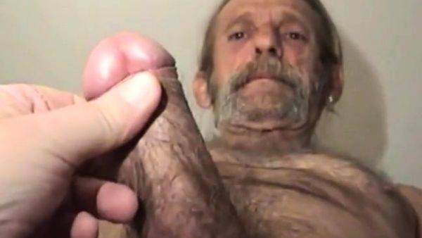 Hairy dirty straight worker shows hisuncut big cock - drtuber.com on gratiscinema.com