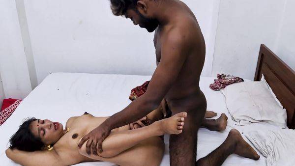 Desi Bhabi Of Her Deborji And Fucking Hard Her Sexy Bhabi Sex - upornia.com - India on gratiscinema.com