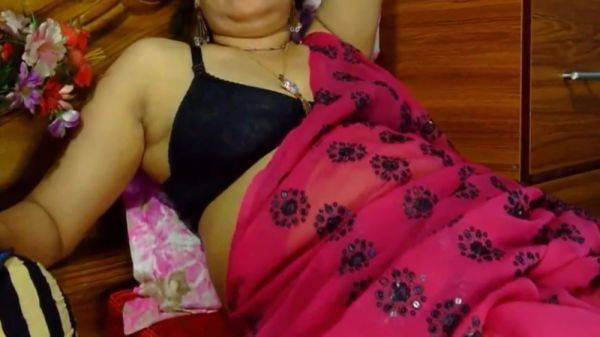 Indian Sexy Bitches - desi-porntube.com - India on gratiscinema.com