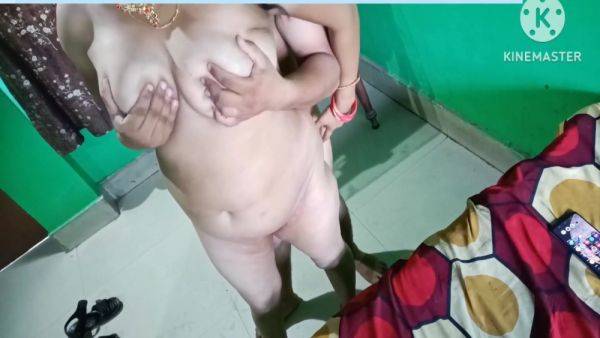 Romantic Couple Sexy Desi Girl Husband Wife - desi-porntube.com - India on gratiscinema.com