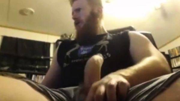 Big Dick Ginger Shoots Out A Massive Load - drtuber.com on gratiscinema.com