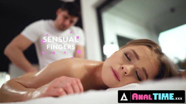 Hottie blonde sex massage - anysex.com - Russia on gratiscinema.com