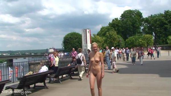 Slutty Blonde Linda Amateur Public - upornia.com on gratiscinema.com