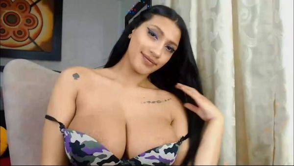 Busty Latina Babe Teaes In Front Of Webcam - hclips.com on gratiscinema.com