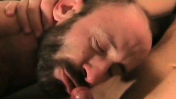 Amateur German jock cums after assfucked - drtuber.com - Germany on gratiscinema.com