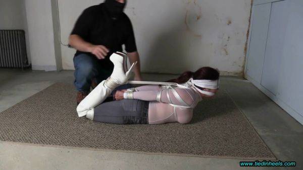 Sarah Roped In White Boots Bondage Porn - hclips.com on gratiscinema.com