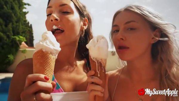 Lesbian Threesome Ice-cream Sandwich - videomanysex.com on gratiscinema.com