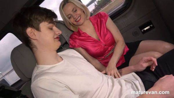 Watch this blonde cougar pick up young Hitchhiker and get down and dirty in the MatureVan - sexu.com on gratiscinema.com