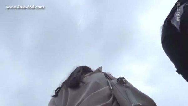 Peeping chinese amateur upskirt.171 - hotmovs.com - China on gratiscinema.com