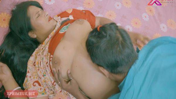 Indian Hot Aunty Gets Fucked Hard - hclips.com - India on gratiscinema.com