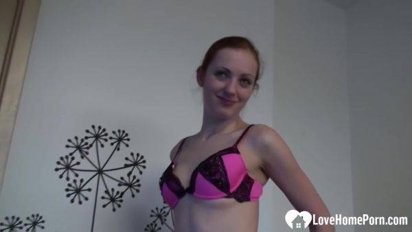 Naughty Babe Strips Her Clothes And Masturbates - hclips.com on gratiscinema.com