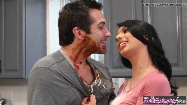 Gina Valentina gets her mouth filled with Donnie Rock's big cock and takes it in the fight - sexu.com on gratiscinema.com