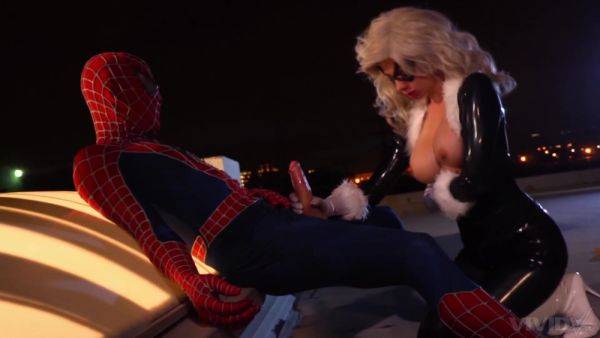 Blonde cougar dazzles with her huge tits while doing Spider Man - xbabe.com on gratiscinema.com