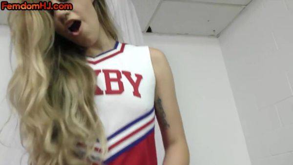 Femdom cheerleader wanks cock in POV after facesitting - hotmovs.com on gratiscinema.com