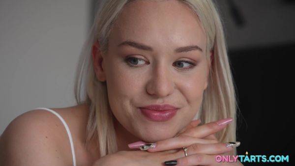 Leggy blonde in fishnets Barbie Brill - The Teacher Crush - 4k porn with cumshot - xhand.com on gratiscinema.com