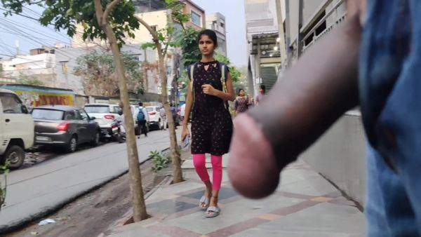 Flashing my dick at metro station - hclips.com - India on gratiscinema.com