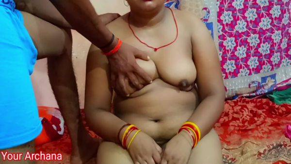 Desi Village Aunty Ko Gand Ur Chut Mein Chudai Kiya - hclips.com - India on gratiscinema.com