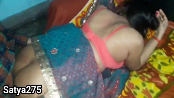 Indian Bed Sex With Another Person Full Enjoy In - hclips.com - India on gratiscinema.com