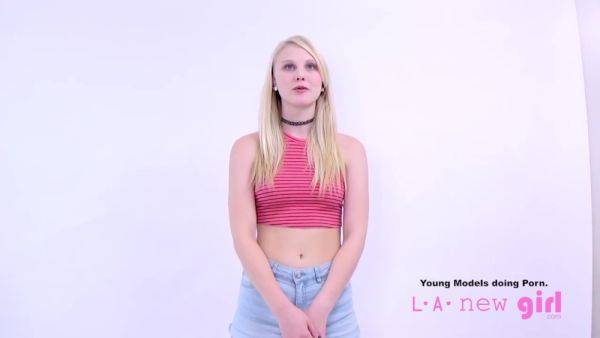 Teen Fucked At Photoshoot Audition By Casting Agent - upornia.com on gratiscinema.com