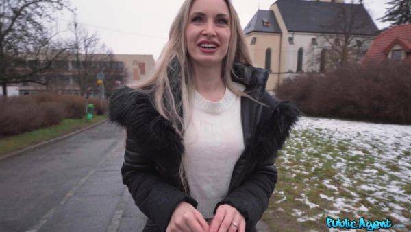 Reality hardcore sex: Abandoned Blonde German Wife - POV public blowjob and hardcore - xhand.com - Germany on gratiscinema.com