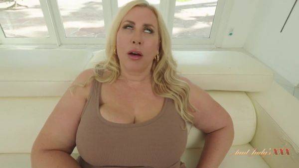 Orgasmic Blonde BBW Lila Lovely - solo masturbation - xtits.com on gratiscinema.com