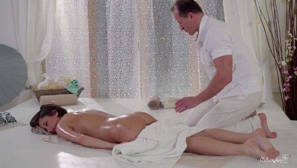 Big-breasted European Anabell enjoys anal sex and pussy filling from masseur Georges - xxxfiles.com on gratiscinema.com