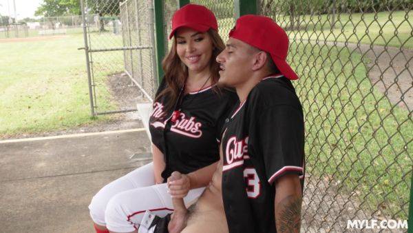 Big ass soccer mom plays with the young Latino cock and fucks like a goddes - hellporno.com on gratiscinema.com