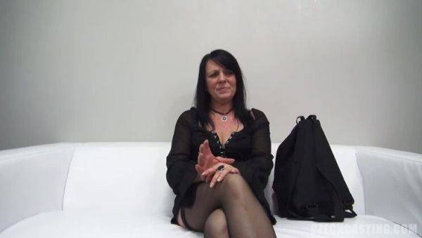 Elegant Eva: Mature Brunette in Explicit Scenes - xxxfiles.com - Czech Republic on gratiscinema.com