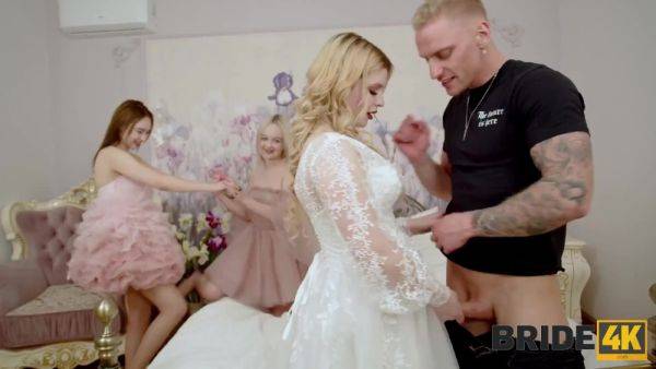 Bridesmaids and braid found out that the groom is cheating, so they fucked a best man in a FFFM - anysex.com - Russia on gratiscinema.com