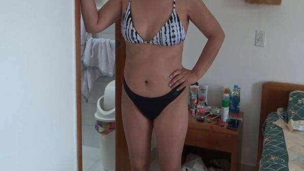 I Wear A Bikini To Show Off On The Beach, I Love Making Cocks Hard - desi-porntube.com on gratiscinema.com