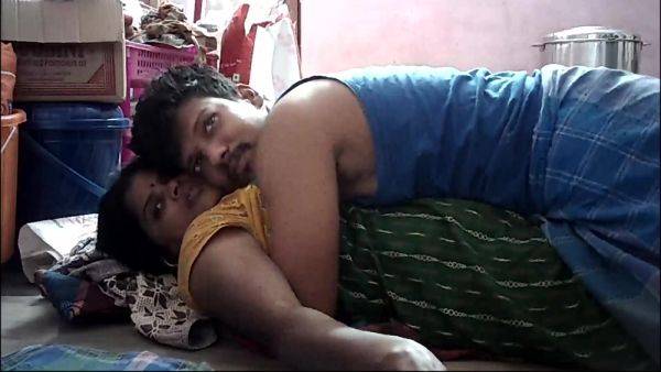 Indian House Wife Hot Kissing In Husband - upornia.com - India on gratiscinema.com