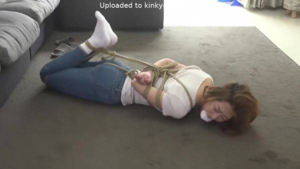 Asian Girl Tied Up And Gagged Part 2 - upornia.com on gratiscinema.com