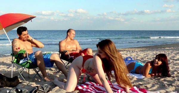 Sexy babes work cocks together in highly intense foursome by the beach - xbabe.com on gratiscinema.com