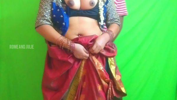 Tamil Actress In Tamil Stepmom Julie Begging Her Stepson For Sex Tamil Audio - desi-porntube.com on gratiscinema.com