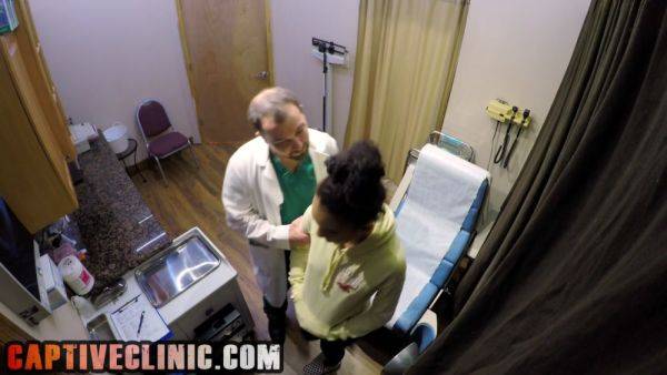 Karisma's Yearly Physical - Part 2 of 2 - DoctorTampa - hotmovs.com on gratiscinema.com