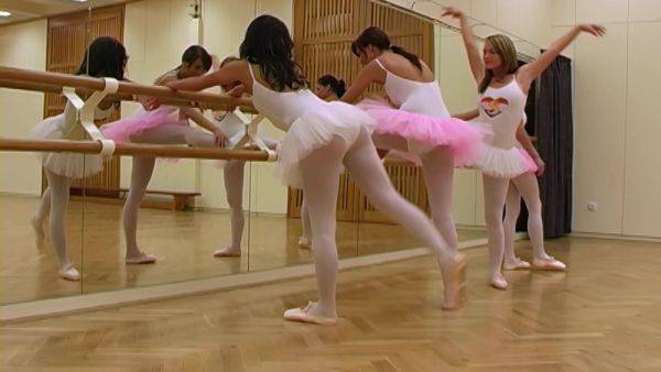 Needy ballerinas are enjoying a nice oral play on the dance floor - xbabe.com on gratiscinema.com