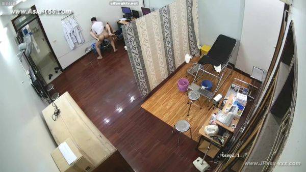 Hackers use the camera to remote monitoring of a lover's home life.615 - hotmovs.com - China on gratiscinema.com