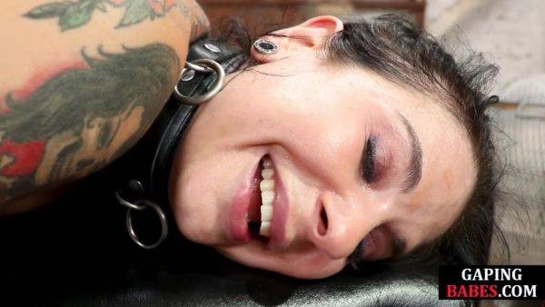 Tattooed anal dyke rimmed and fucked in gaping asshole - txxx.com on gratiscinema.com