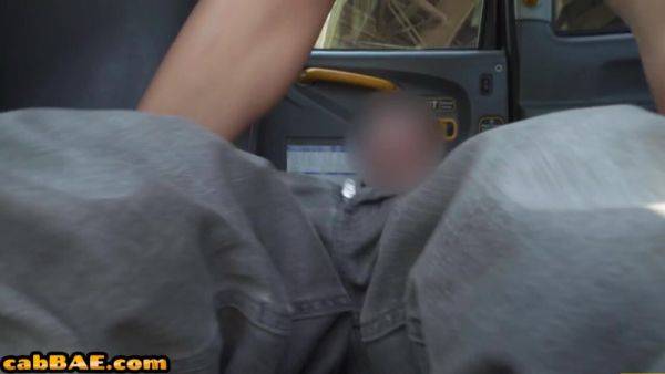 Busty tattooed babe in public taxi gets fucked outdoor - txxx.com on gratiscinema.com