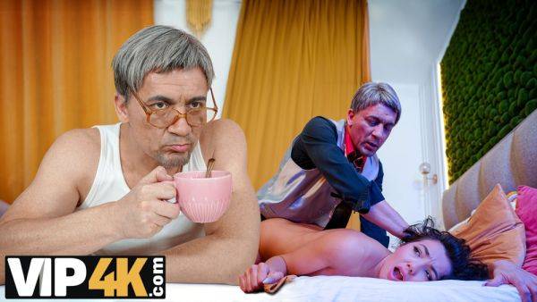 DADDY4K. Jennifer's Body of Rubber - txxx.com - Czech Republic on gratiscinema.com