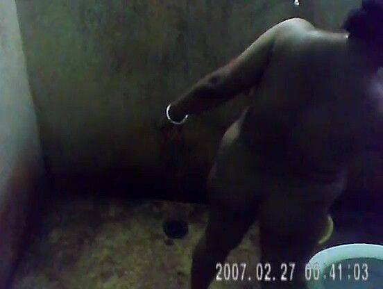 Mature Indian Bengali Bath captured in bathroom by nephew - voyeurhit.com - India on gratiscinema.com