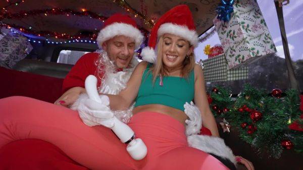 Amazing bang bus Christmas special in scenes of loud hardcore - xbabe.com on gratiscinema.com