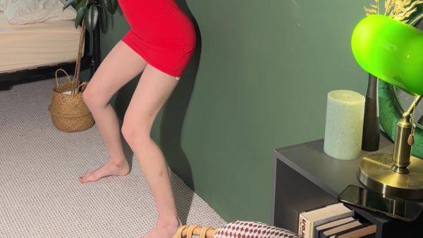 Sporty Hot Goddess Giantess Do Sport In Short Dress - upornia.com on gratiscinema.com