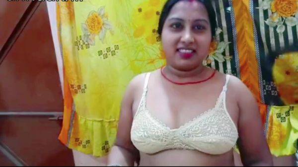 Neighbors Aunty Was Going To Take Bath And Left Her In A Hurry - desi-porntube.com - India on gratiscinema.com