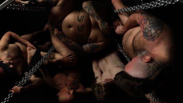 Jonah Wheeler Fucked Tattooed Chub In Hardcore Gangbang - drtuber.com on gratiscinema.com