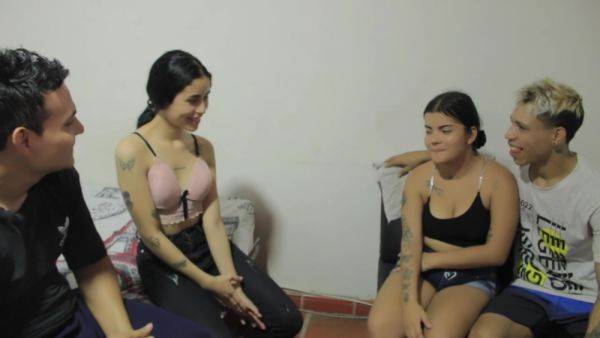 *orgia*latinas* Pareja Cornuda Hacen Su Primera Orgia Con Extranos.porno En Espanol - desi-porntube.com - India on gratiscinema.com